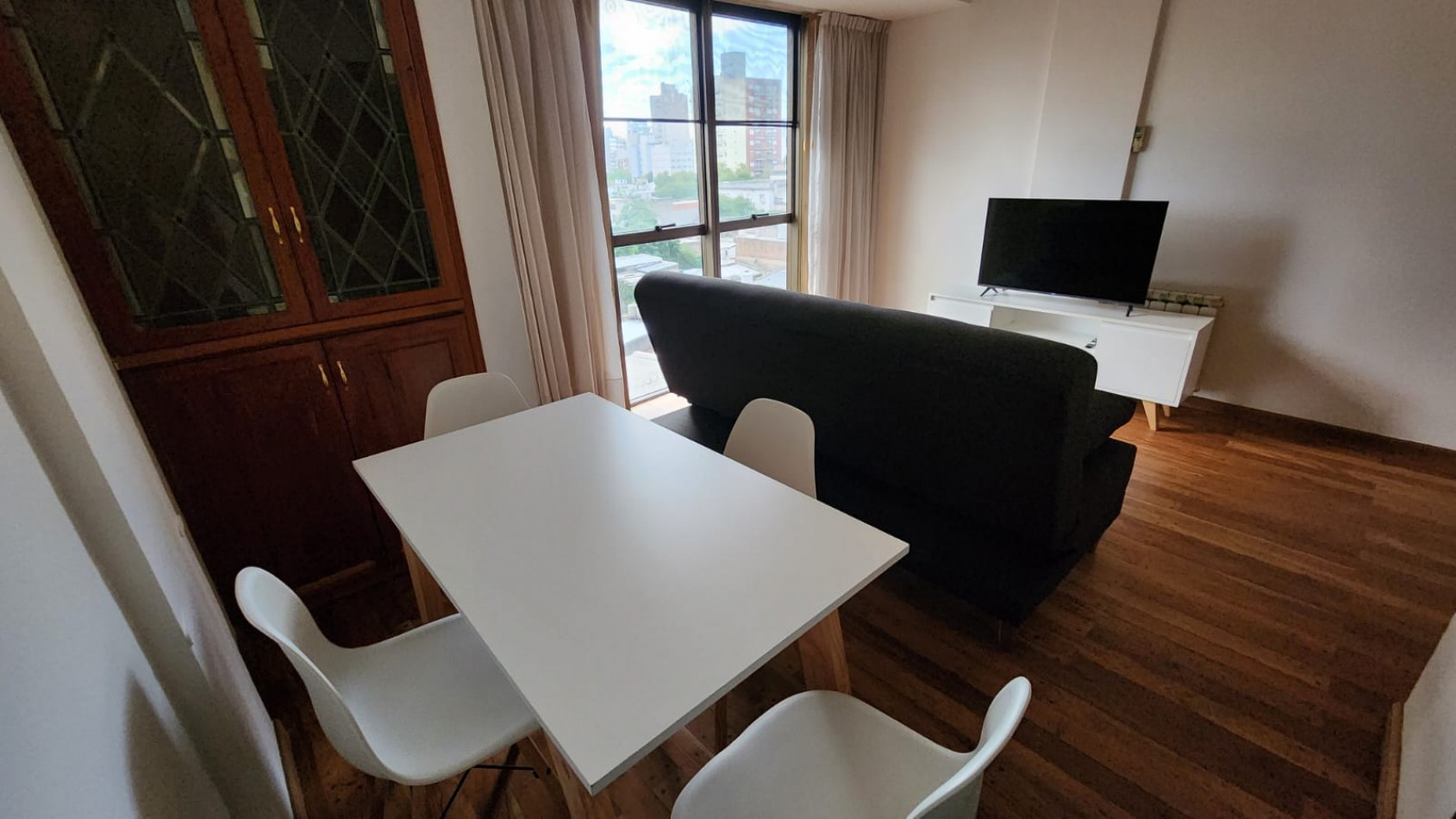 58  E/ 12 Y 13 - DEPARTAMENTO EN ALQUILER -  AMOBLADO 