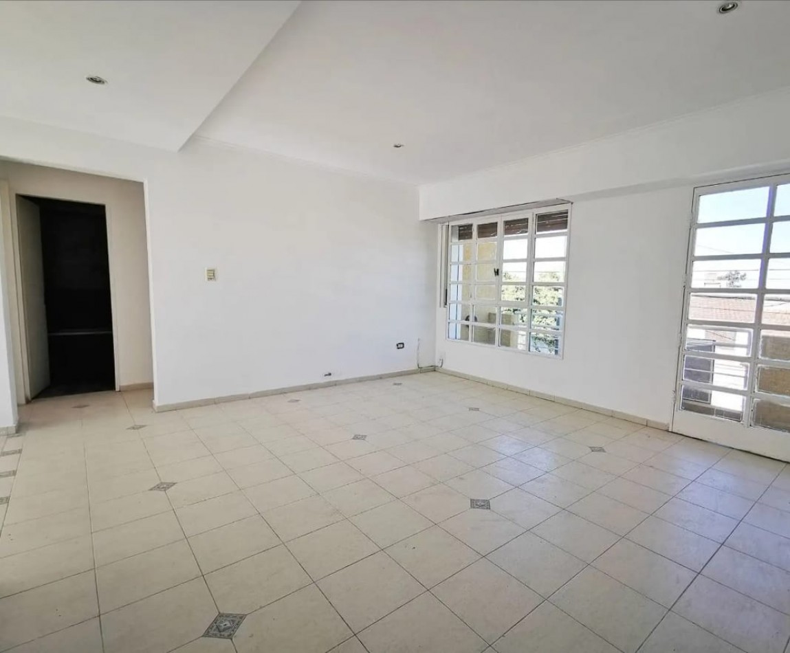 34 E/ 28 Y 29 - DEPARTAMENTO EN PLANTA ALTA - LA PLATA