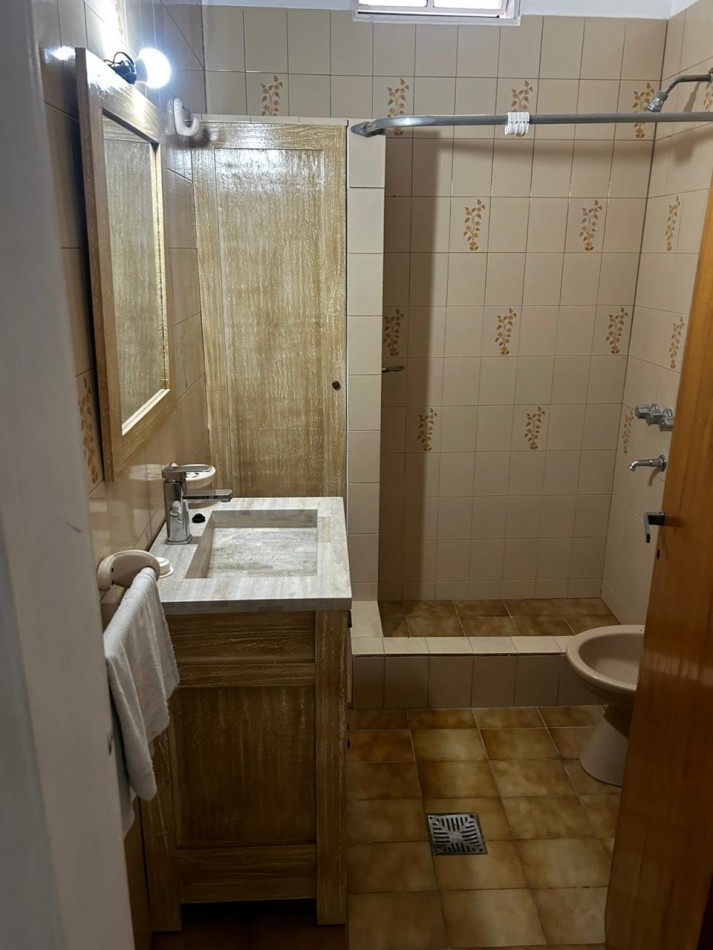 Casa en alquiler - 11 y 513 - Ringuelet - 2 Dorm - parque 