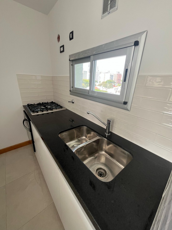19 entre 48 y 49 - departamentos de categoria de 1 dormitorio- A estrenar 