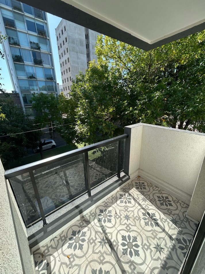 41 E/ 17 Y 18 . 1 DORMITORIOS SEMI PISO-  BARRIO NORTE - A ESTRENAR
