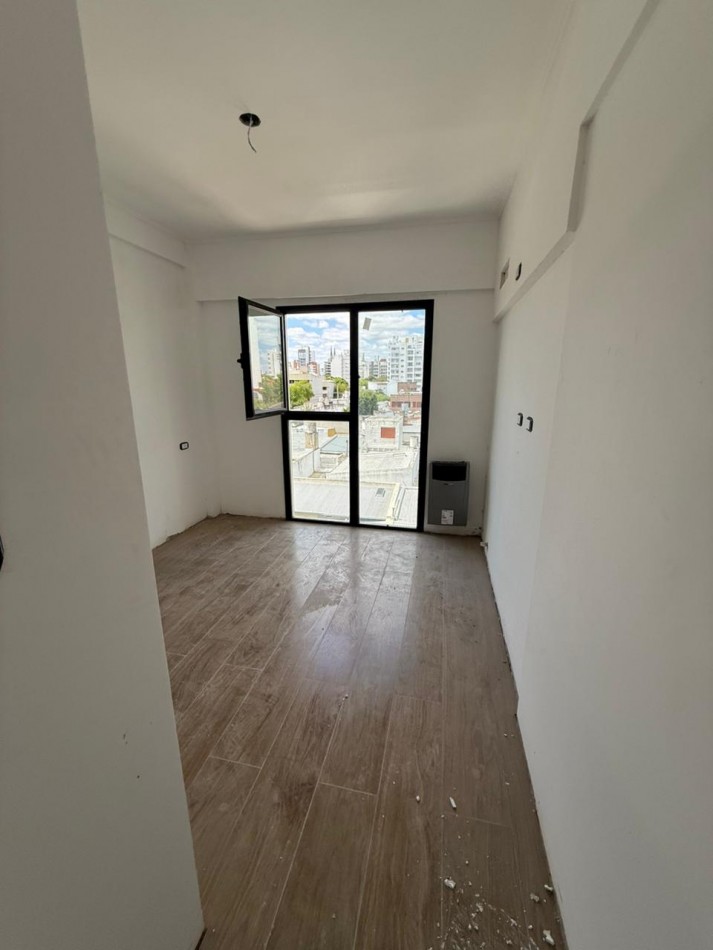 41 E/ 17 Y 18 . 1 DORMITORIOS SEMI PISO-  BARRIO NORTE - A ESTRENAR