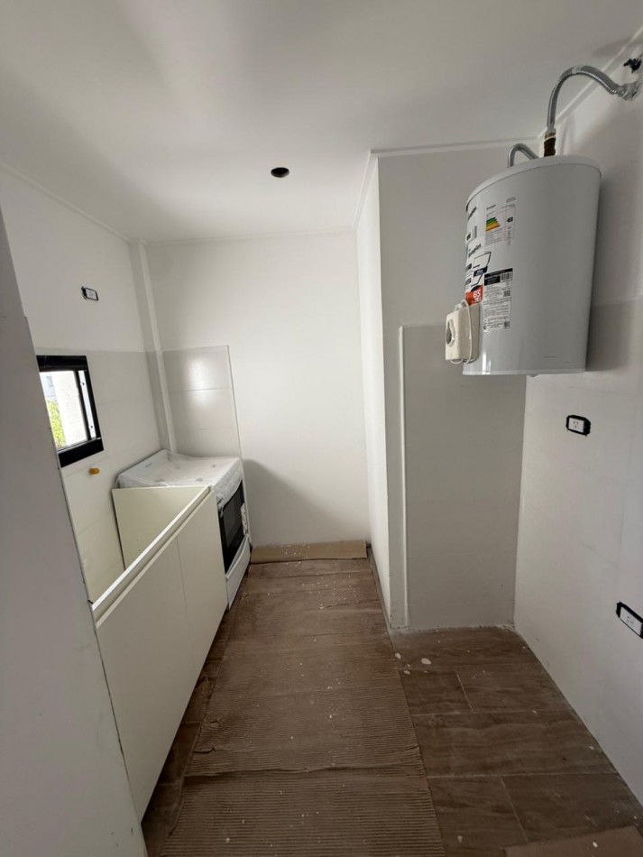 41 E/ 17 Y 18 . 1 DORMITORIOS SEMI PISO-  BARRIO NORTE - A ESTRENAR
