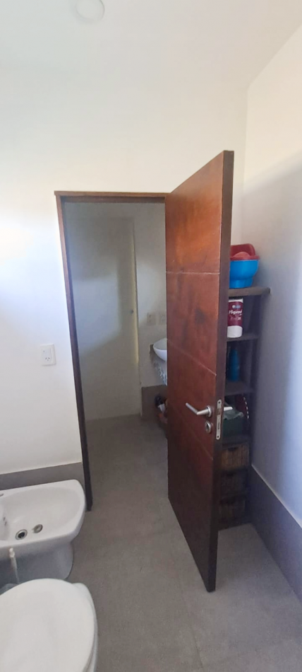657 e/ 20 bis y 21 - casa 3 dorm - Parque Sicardi