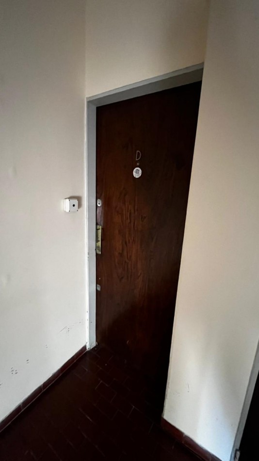 48 e/ 12 y 13 -  VENTA 1 DORM - 4 TO PISO C/FTE - ZONA TRIBUNALES
