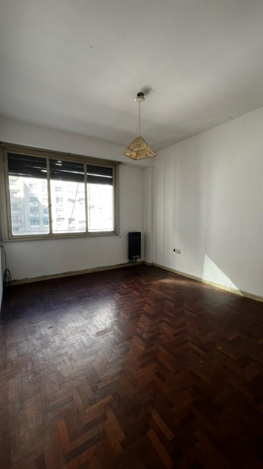 48 e/ 12 y 13 -  VENTA 1 DORM - 4 TO PISO C/FTE - ZONA TRIBUNALES