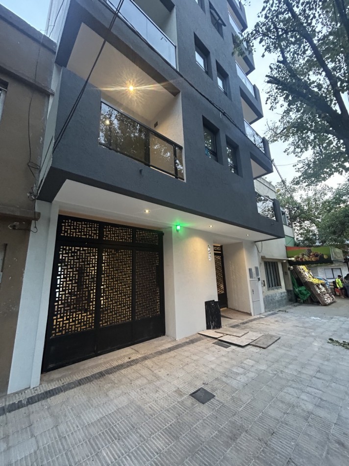 41 E/ 17 Y 18 . 1 DORMITORIOS SEMI PISO-  BARRIO NORTE - A ESTRENAR