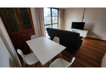 58  E/ 12 Y 13 - DEPARTAMENTO EN ALQUILER -  AMOBLADO 