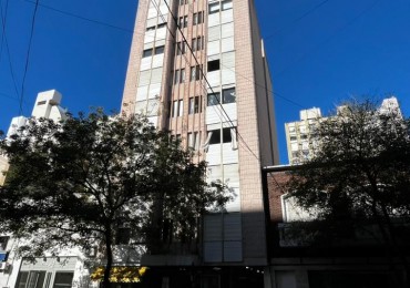 48 e/ 12 y 13 -  VENTA 1 DORM - 4 TO PISO C/FTE - ZONA TRIBUNALES