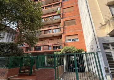 49 E/ 1 Y 2 - DEPARTAMENTO DE 1 DORMITORIO 5 TO PISO AL FRENTE